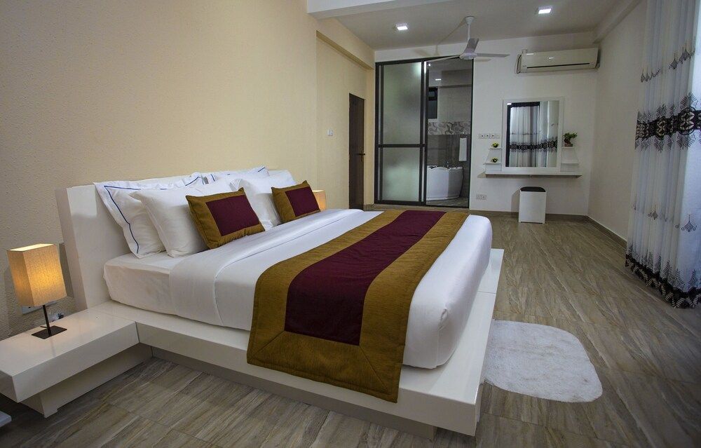 undefined Royal Mansion Luxury Villa 2