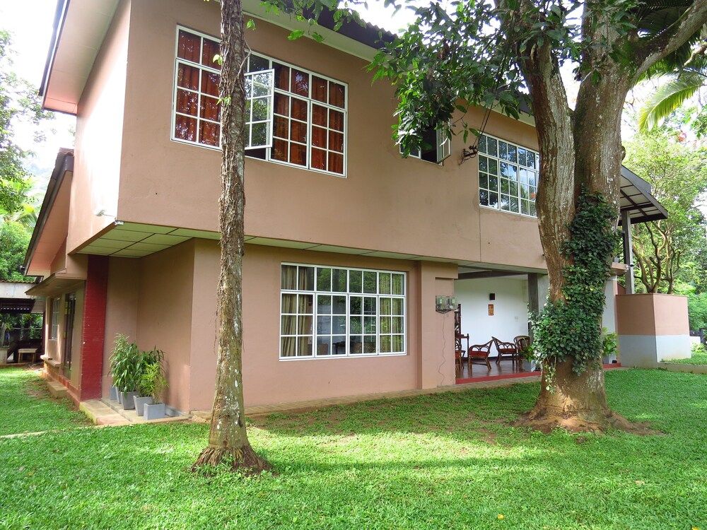 undefined McCallum Cottage 4