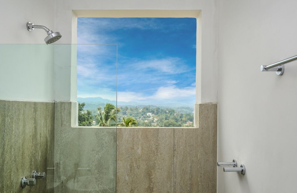 Mintaas Hotel Deluxe Double Room Single Use, 1 Double Bed, Mountain View 6