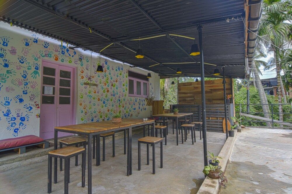 undefined Jay's Bunks-Kandy Hostel - Adults Only 6