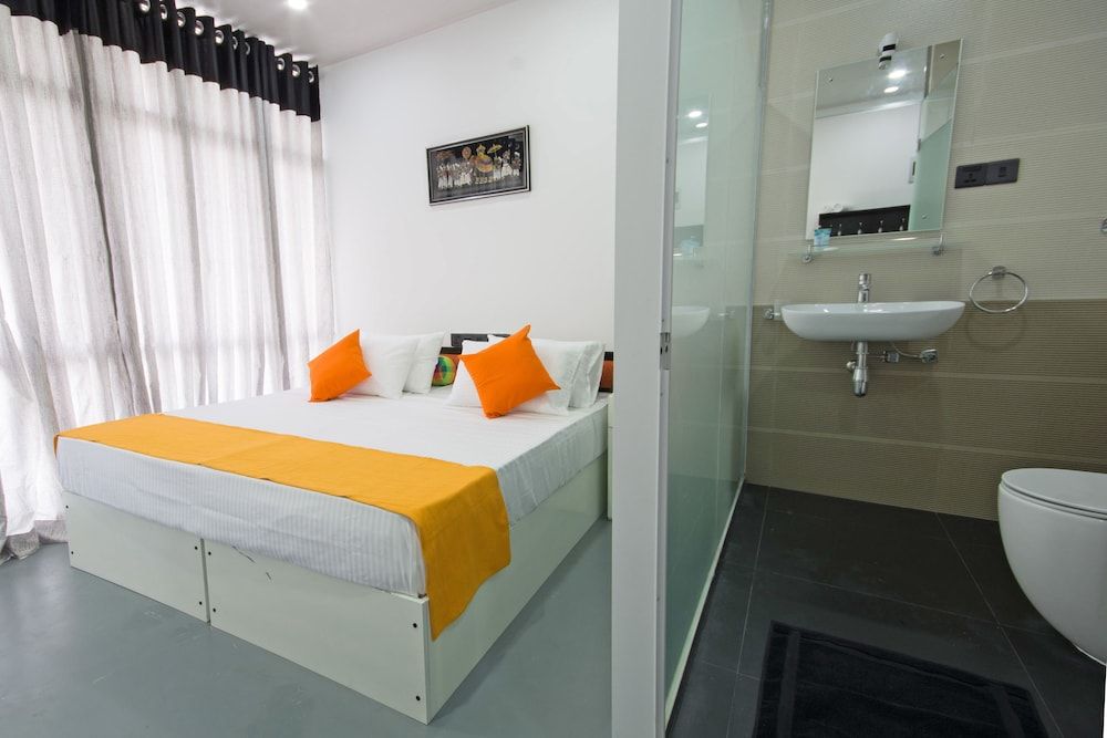 Avora Hotel Standard Double Room 5