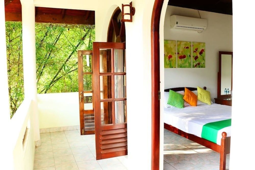 Villa Nine Kandy Deluxe Double Room, 1 King Bed, Non Smoking 4