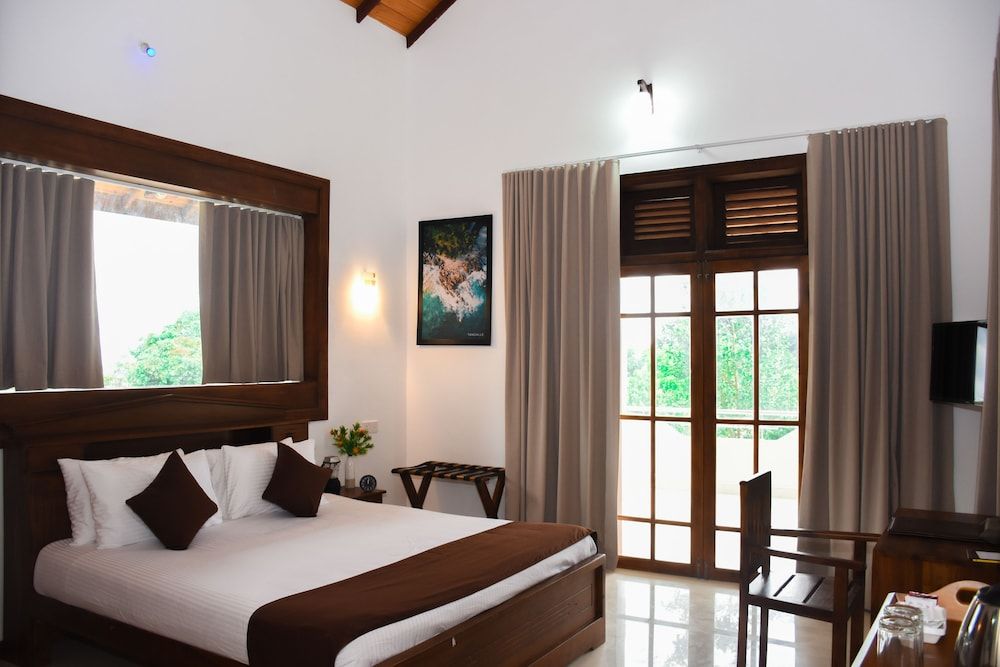 Kandyan Gateway by Unique Hotels Premier Suite, 1 King Bed, Non Smoking