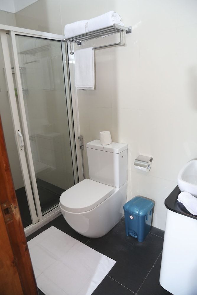 Kandyan Gateway by Unique Hotels Premier Suite, 1 King Bed, Non Smoking 5