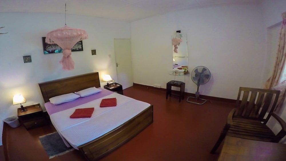 undefined Temple View 10