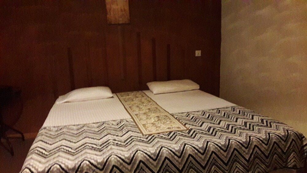 undefined Deer Point Hotel Kandy 9