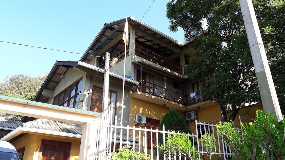 undefined Deer Point Hotel Kandy