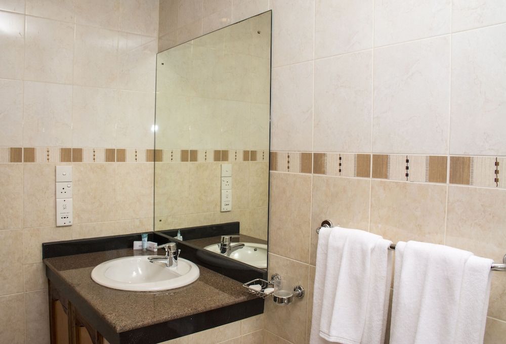 Hotel Lakefield Deluxe Double Room, 1 Bedroom, Non Smoking, Lake View 8