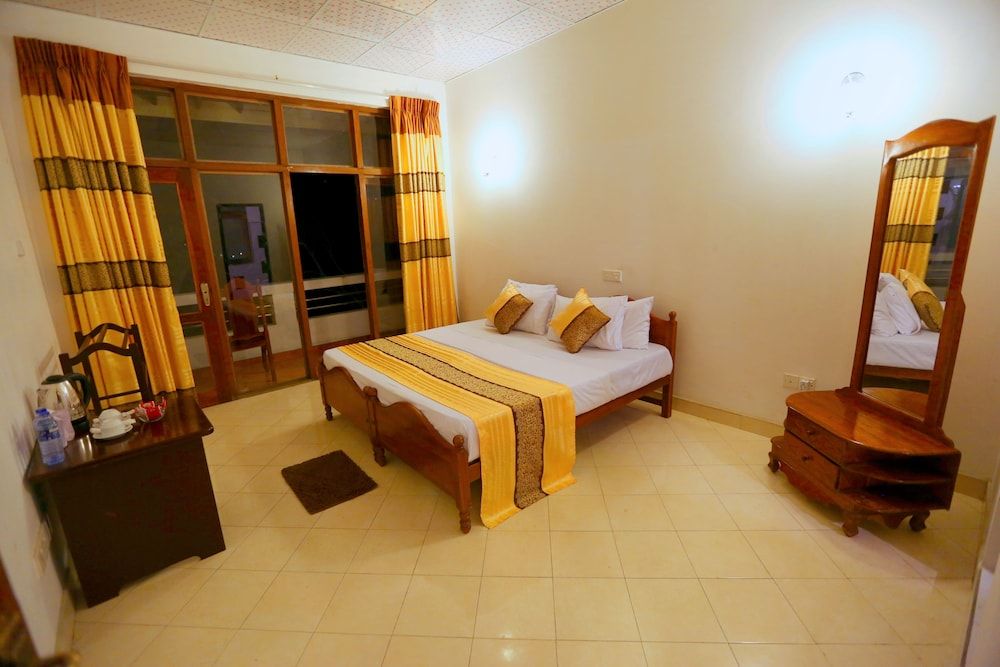 undefined Hotel Mahaweli Spring 6