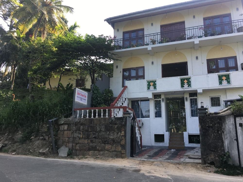 undefined Lake Corner Inn 3