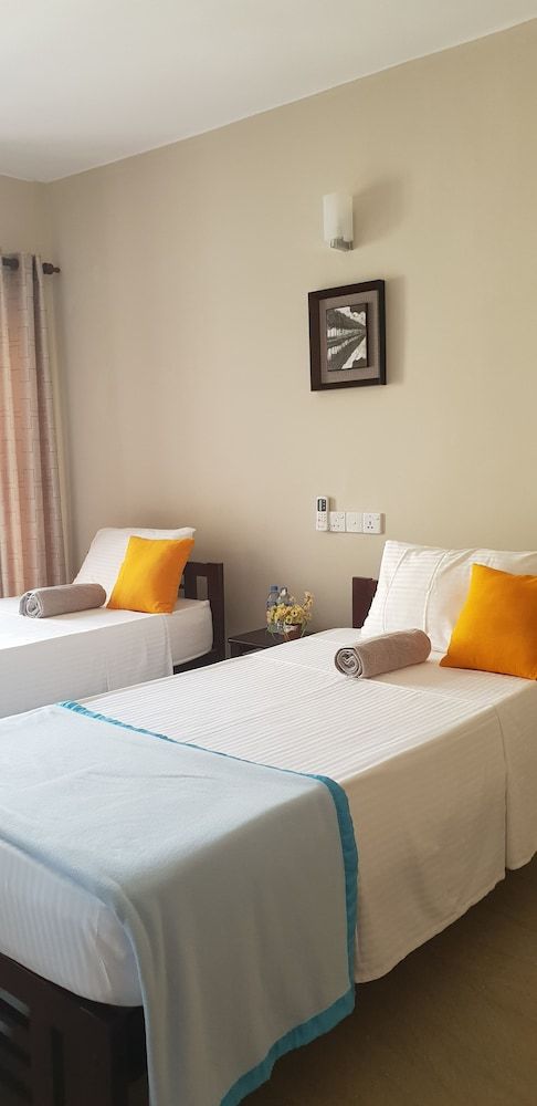 Windy Ridge Kandy Room "C" Classic Room 4