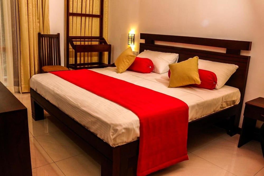 undefined Vin Roma Inn 3