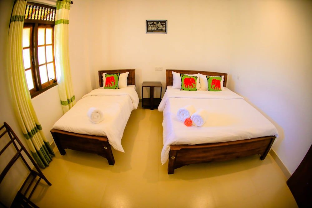 undefined White Lodge Kandy 2