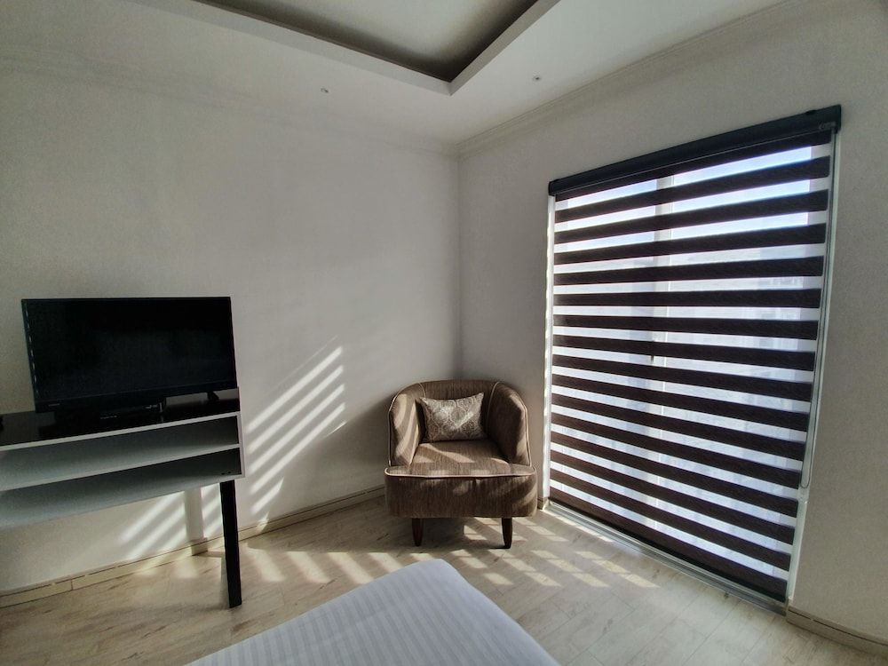 undefined Bed Station 210 2