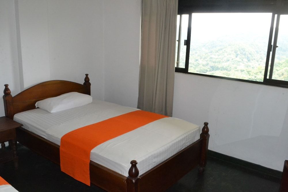 undefined Primrose Bungalow 8