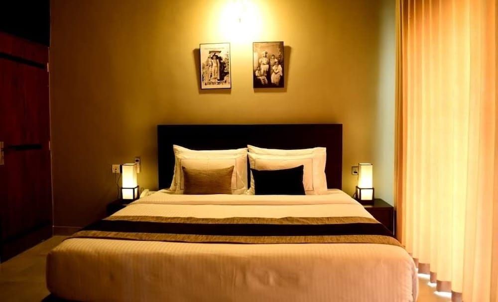 Pine Hill Residence Deluxe Double Room, Mountain View 2
