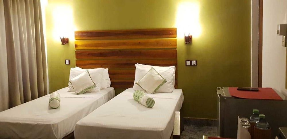 Sizzlers Hub - Hostel Standard Double or Twin Room 4