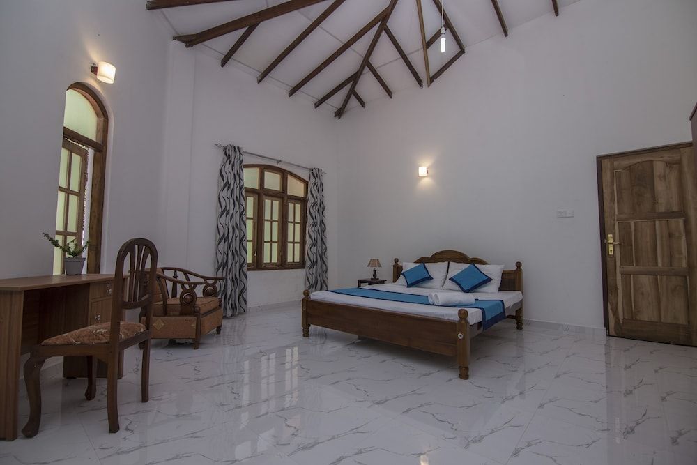 Kandy Eco Paradise Comfort Double Room 2