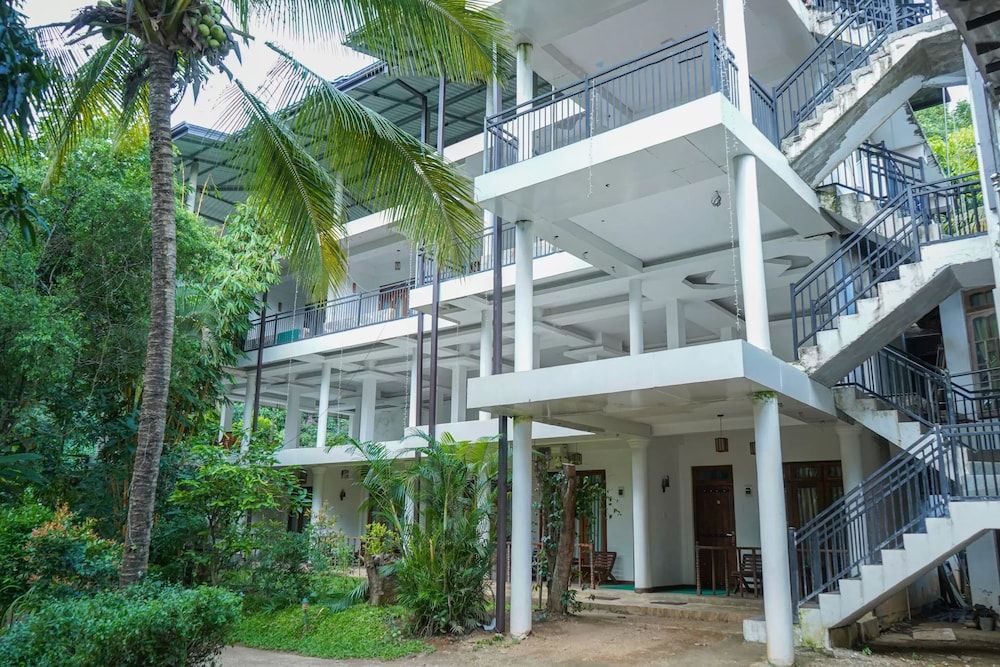 undefined French Garden Kandy 4