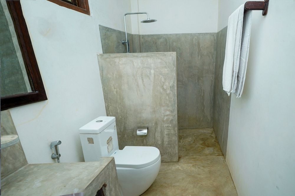 French Garden Kandy Deluxe Triple Room 4