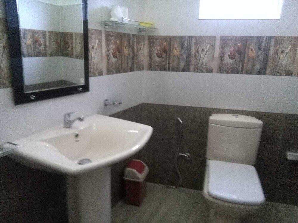 Mahaweli King's Villa Family Triple Room, 3 Bedrooms, Non Smoking, River View 4