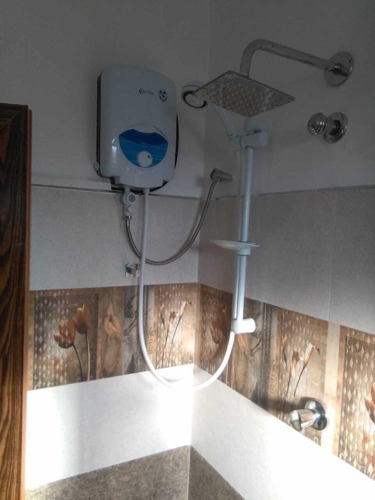 Mahaweli King's Villa Comfort Room 7