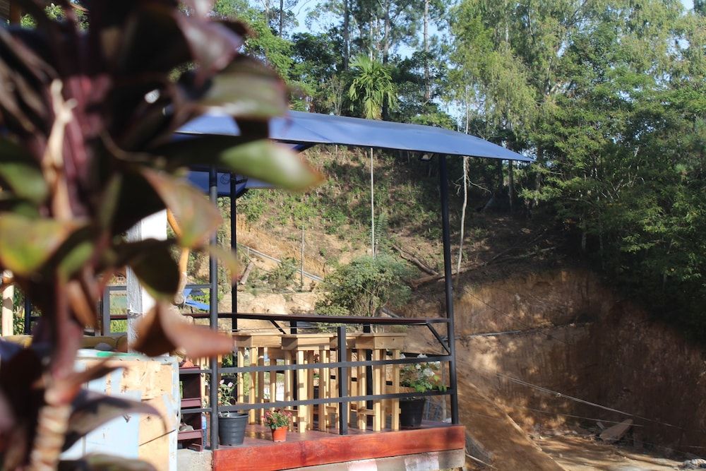 undefined Hi Lanka Backpackers - Adults Only 3