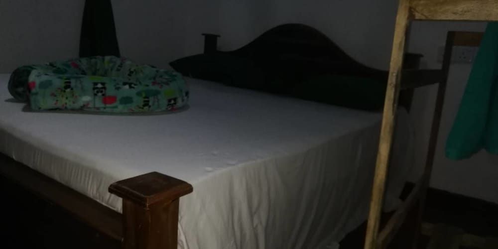 Mid Climes Guest Inn Double Room, Non Smoking 3