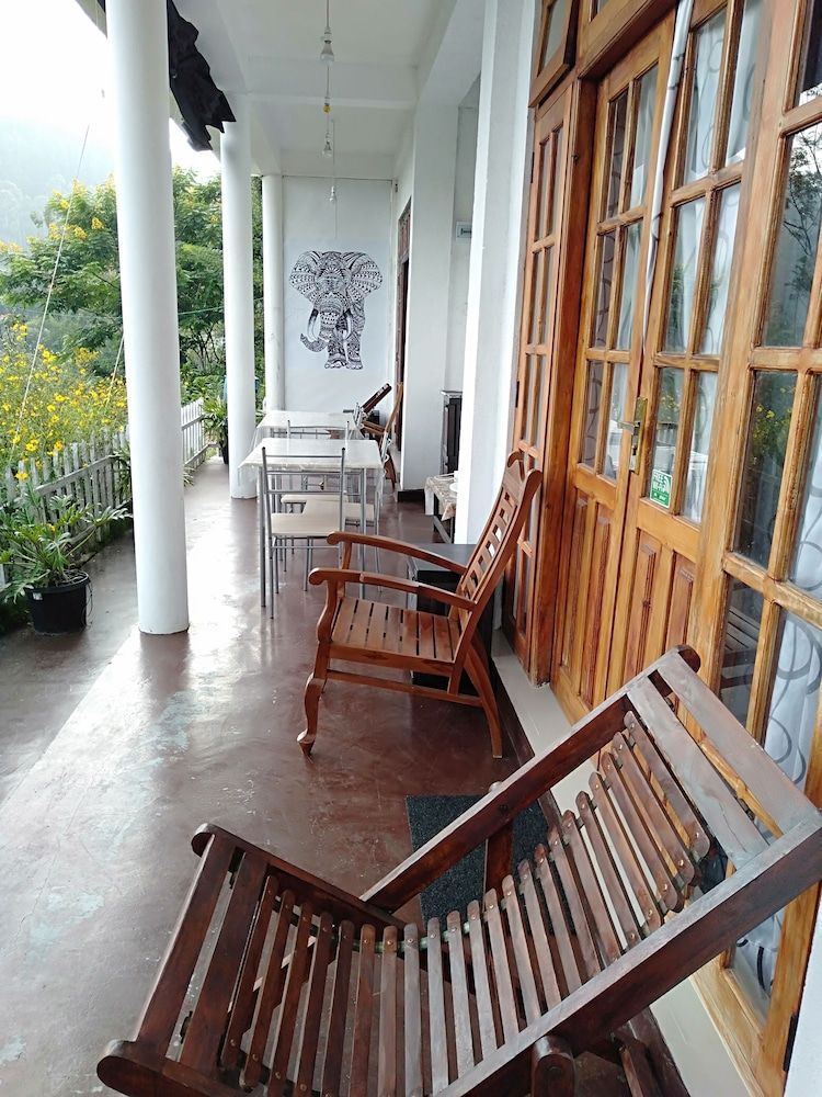 undefined Zircon Ella 2