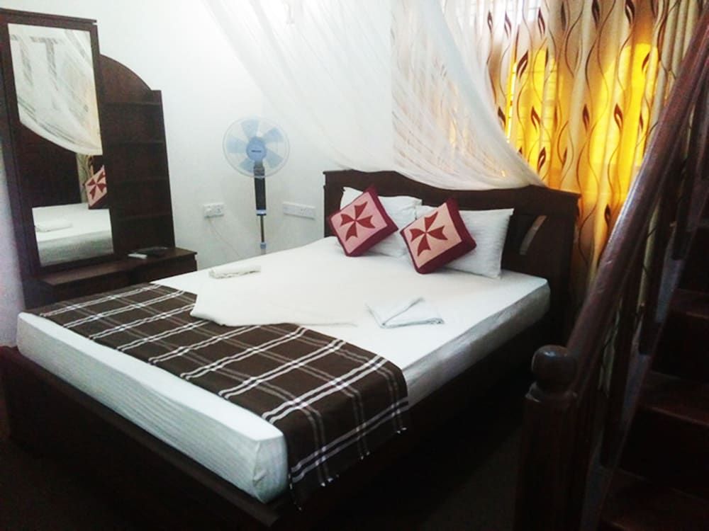 Ella Gate Resort Deluxe Triple Room, Non Smoking 12