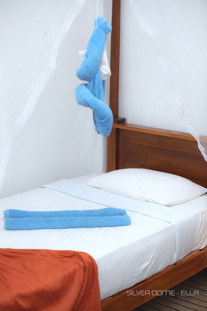 undefined Mount Crest Lodge 8