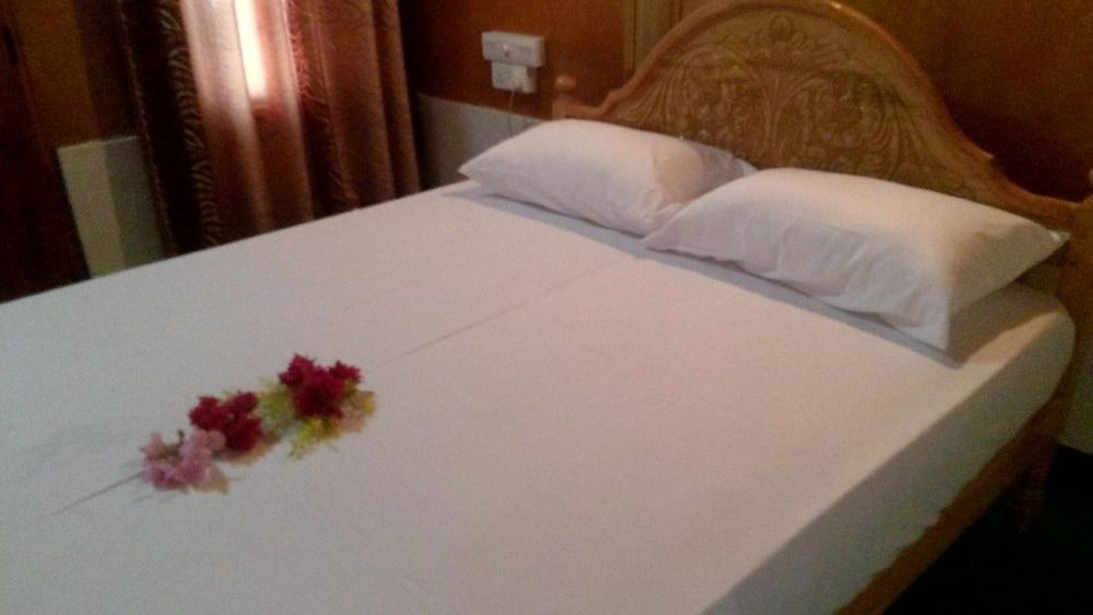 undefined Ella Farmer Village 5