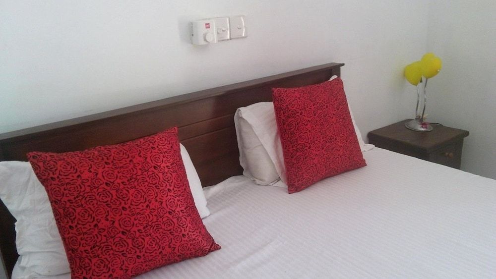 undefined Ella Farmer Village 6