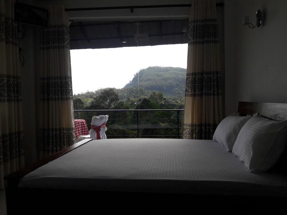 undefined The Onex Paradise Ella 9