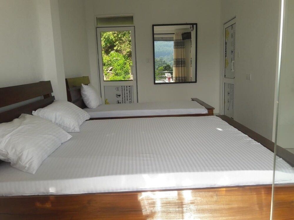 undefined The Onex Paradise Ella 10