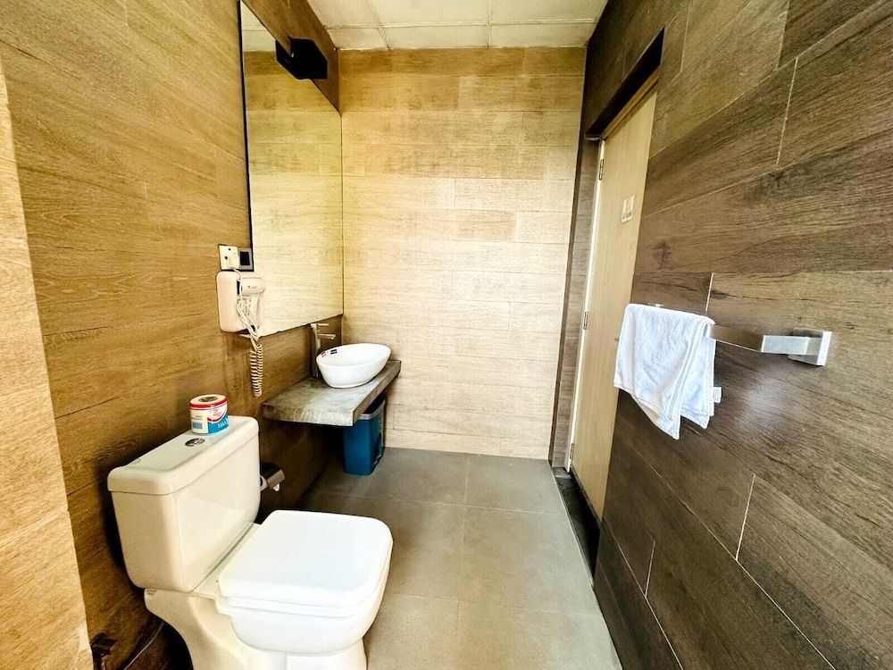 Ella Flower Garden Resort Deluxe Double Room 8