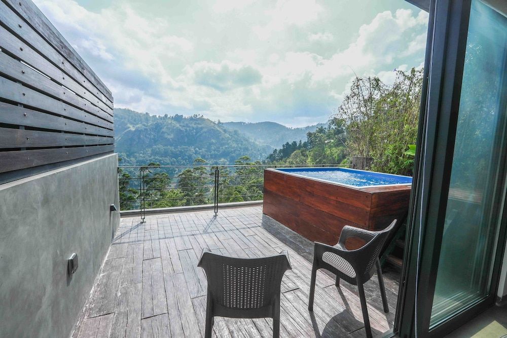 Ella Flower Garden Resort Deluxe Suite 7