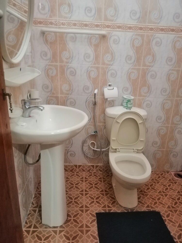 SunTop Inn Basic Double Room with balcony 5