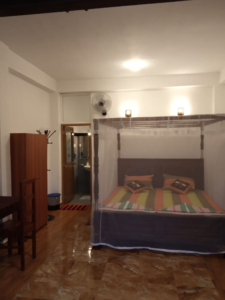 undefined The Zenith Inn Ella