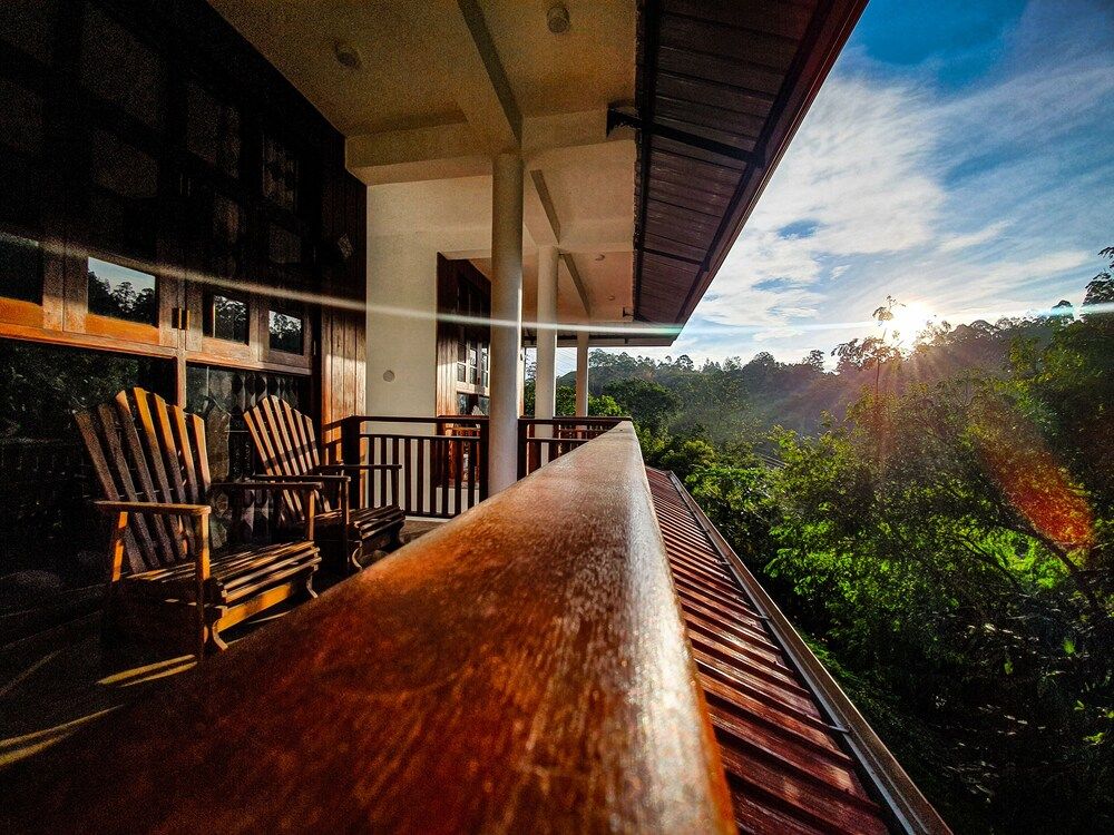 undefined Hotel Levon 8