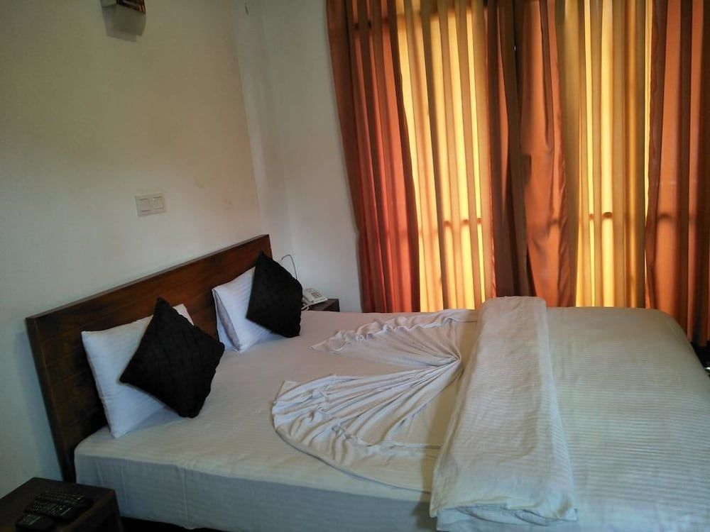 undefined Hikers Lodge Ella 10