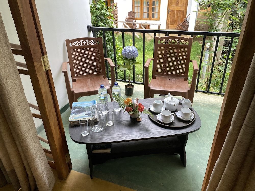 Misty Elegance Ella Deluxe Double Room 7