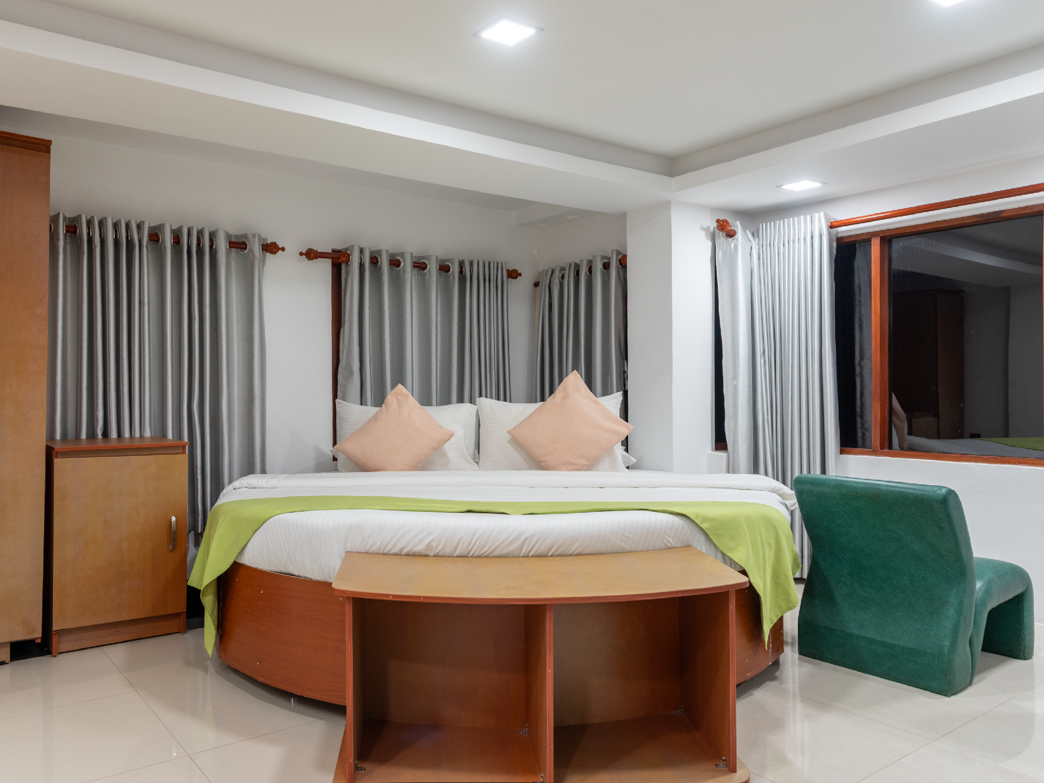 undefined MOI Ella by DBI 10