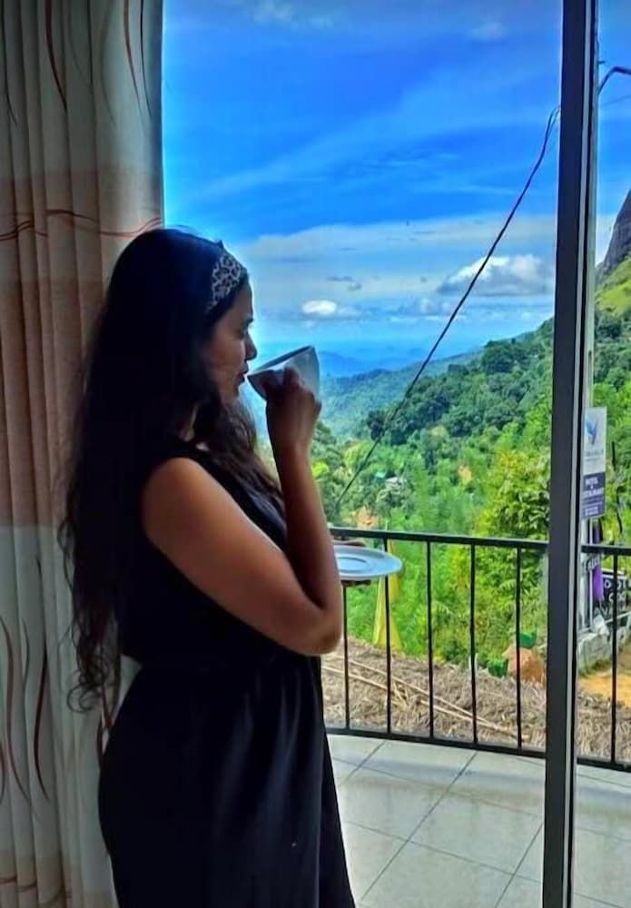 undefined Dewy Arena Hotel 8