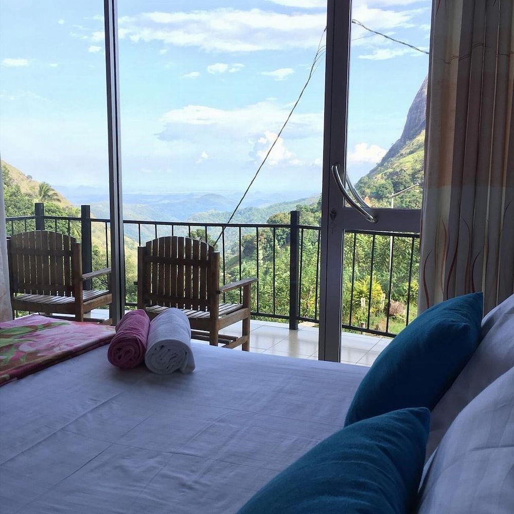 undefined Dewy Arena Hotel 5