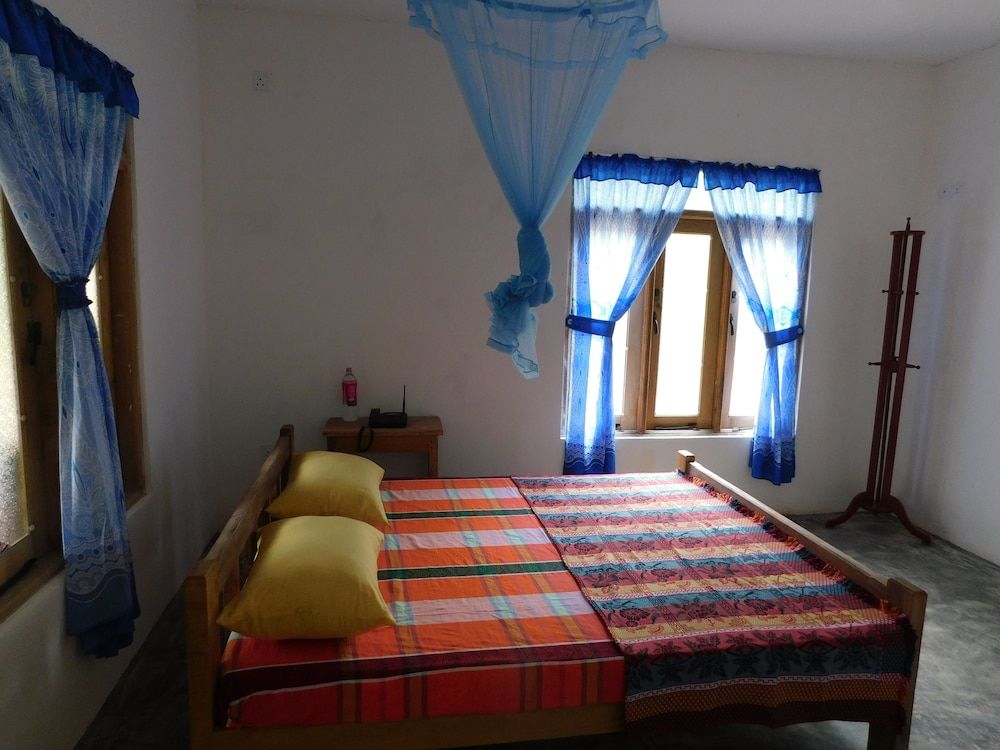 Luxury Double Room, 2 Bedrooms, Smoking, Garden View