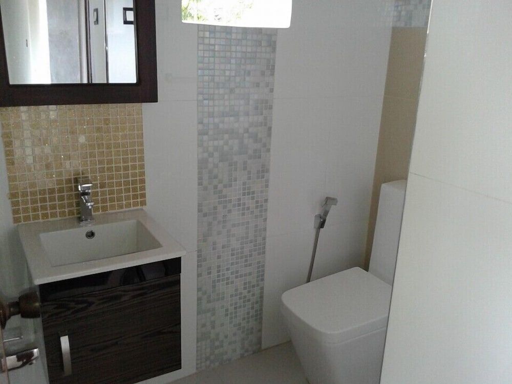 IQuest Colombo Standard Room 3