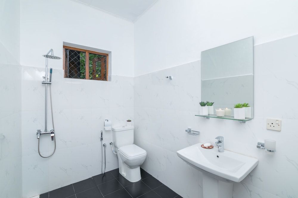 undefined HikkaNest 5