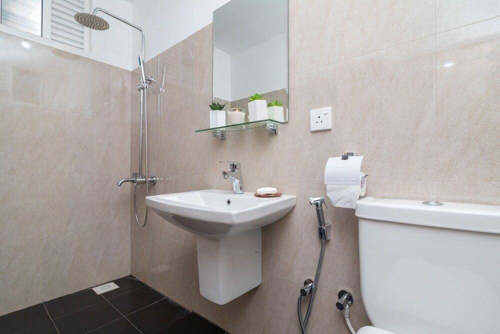 undefined HikkaNest 4