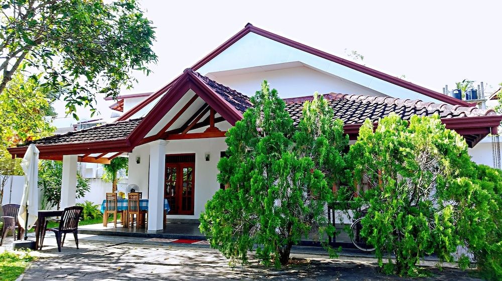 undefined Mina Villa 6